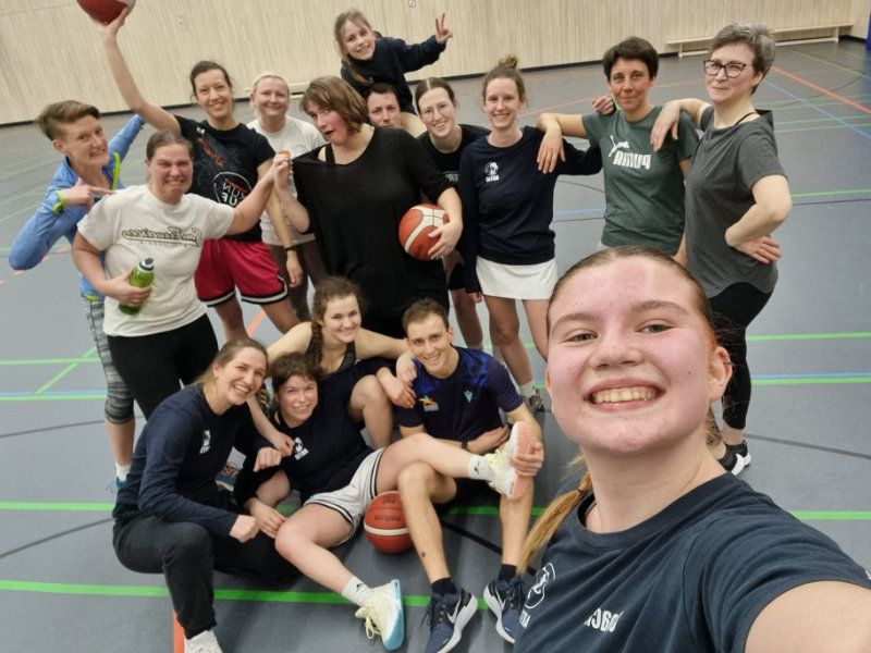 Teamfoto der Teilnehmenden am Open House